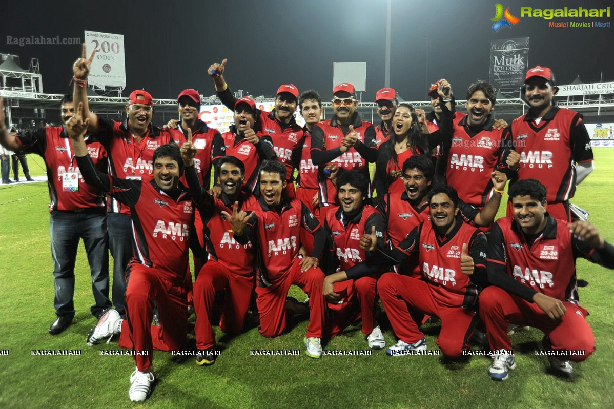 CCL 2 Telugu Warriors Vs Mumbai Heroes Match - Day 1, Set 3