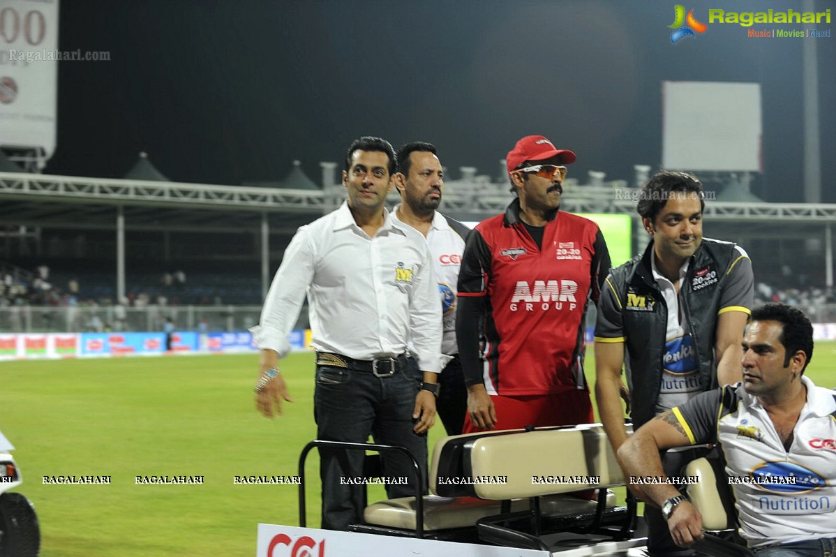 CCL 2 Telugu Warriors Vs Mumbai Heroes Match - Day 1, Set 3