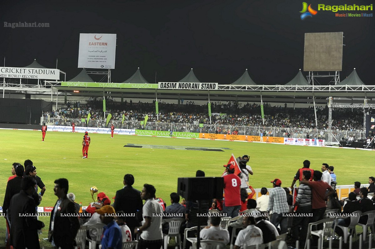 CCL 2 Telugu Warriors Vs Mumbai Heroes Match - Day 1, Set 3