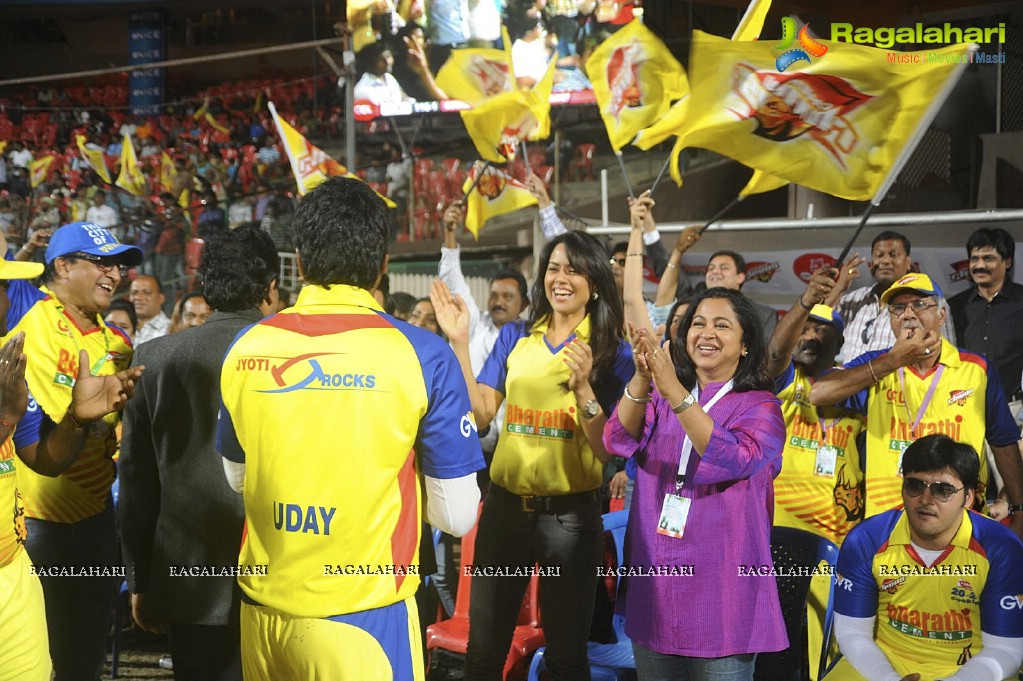 CCL 2012: Chennai Rhinos VS Karnataka Bulldozers