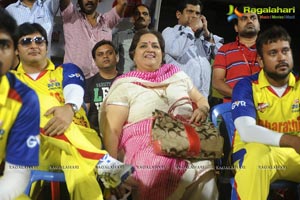 Chennai Rhinos - Karnataka Bulldozers Cricket Match