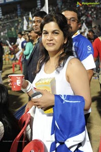 Karnataka Bulldozers - Mumbai Indians Cricket Match