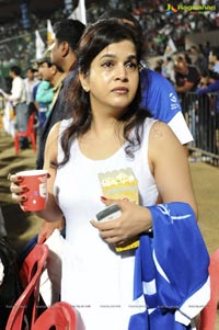 Karnataka Bulldozers - Mumbai Indians Cricket Match