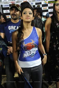 Karnataka Bulldozers - Mumbai Indians Cricket Match