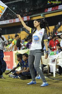 Kerala Strikers Vs Mumbai Heroes