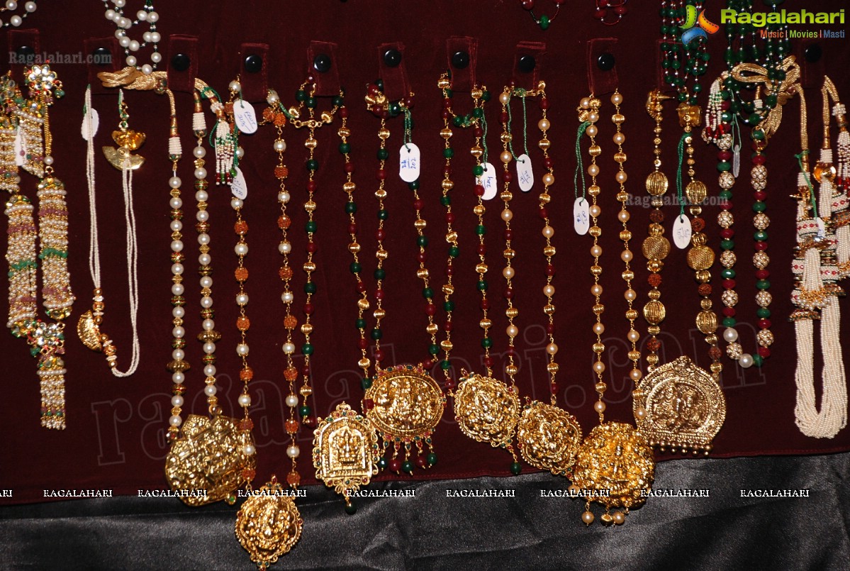 Khwaish Jan. 2012 Exhibition & Sale