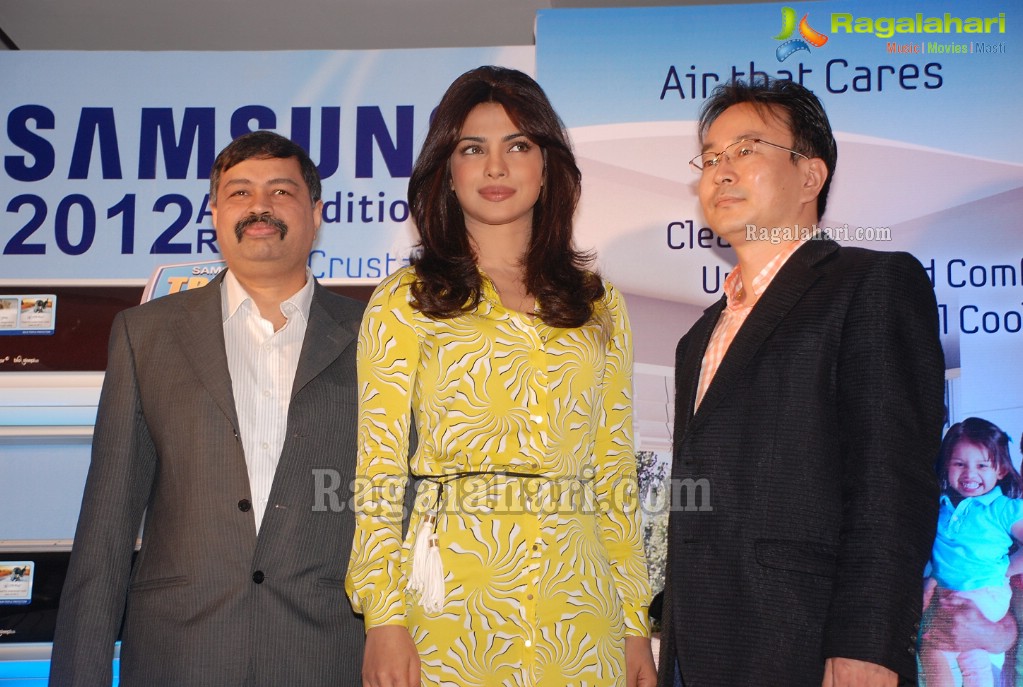 Priyanka Chopra Unviles New Range of Samsung AC's