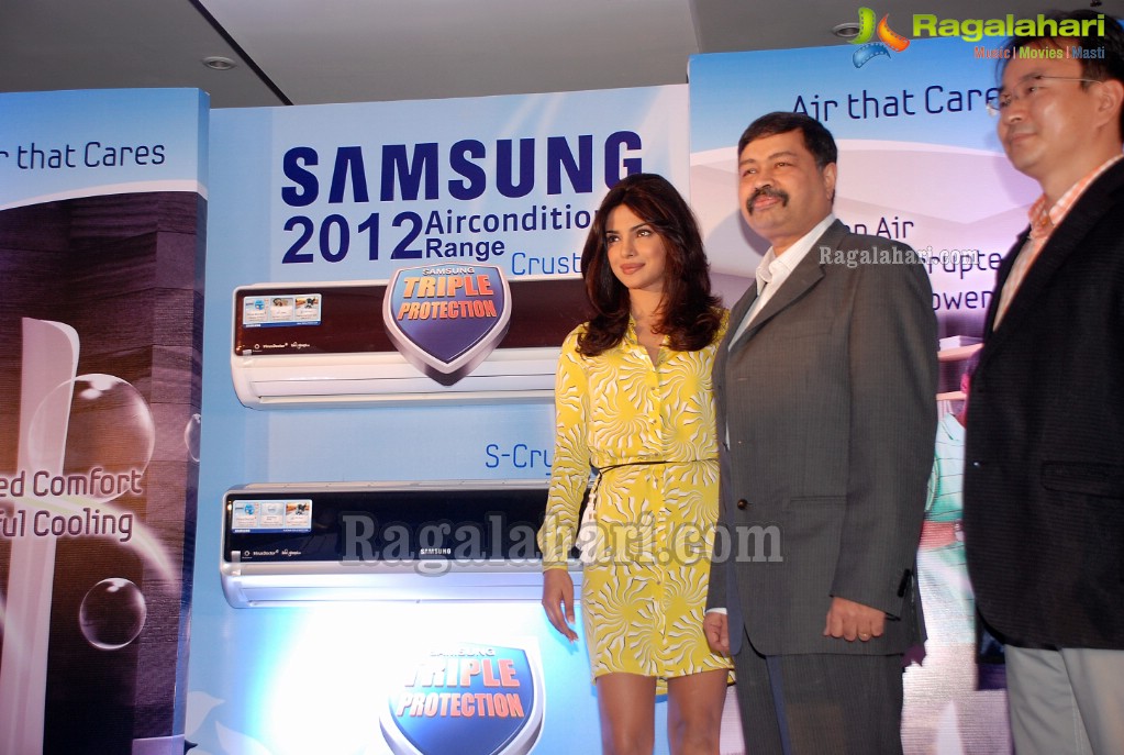 Priyanka Chopra Unviles New Range of Samsung AC's