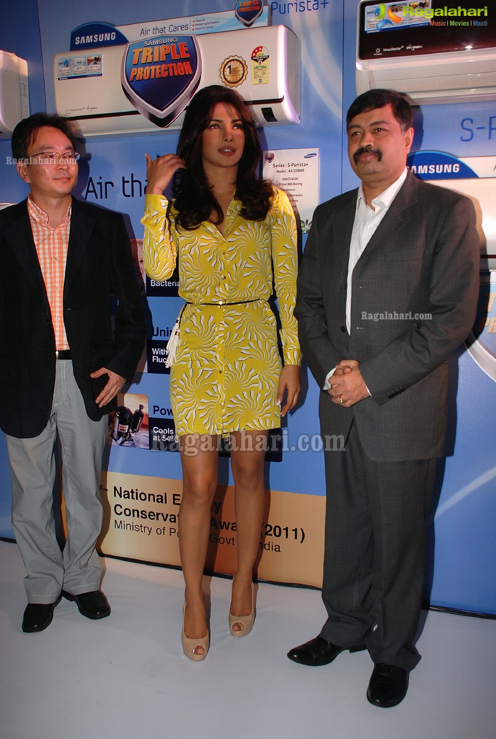 Priyanka Chopra Unviles New Range of Samsung AC's