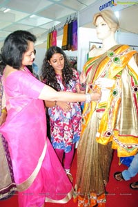 Rajani Launches Bridal Exhibition at Satya Sai Nigamagamam