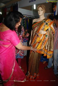 Rajani Launches Bridal Exhibition at Satya Sai Nigamagamam