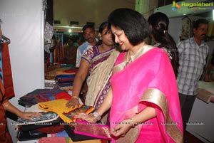 Rajani Launches Bridal Exhibition at Satya Sai Nigamagamam