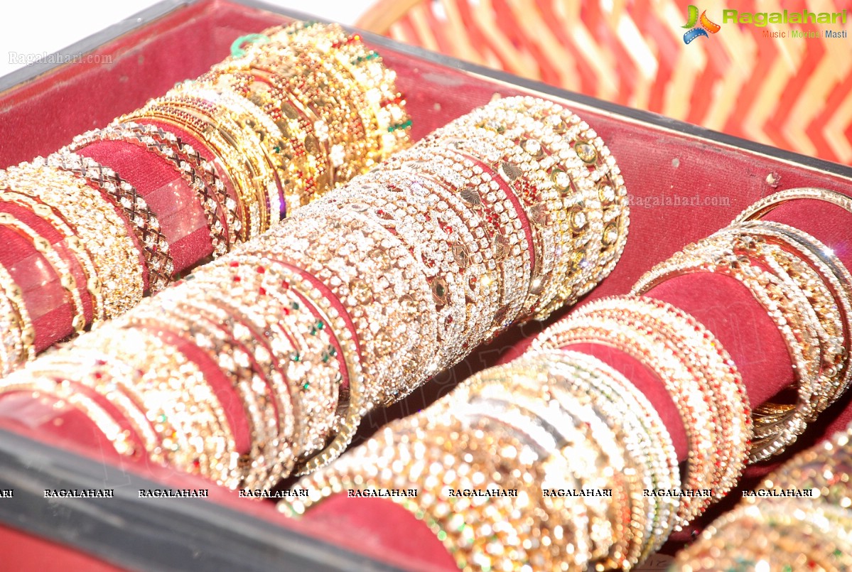 Rajani Launches Bridal Exhibition at Satya Sai Nigamagamam