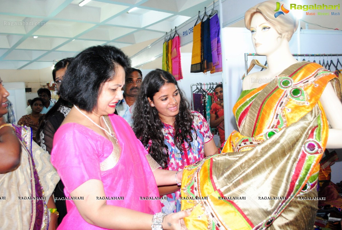 Rajani Launches Bridal Exhibition at Satya Sai Nigamagamam