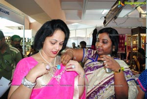 Rajani Launches Bridal Exhibition at Satya Sai Nigamagamam