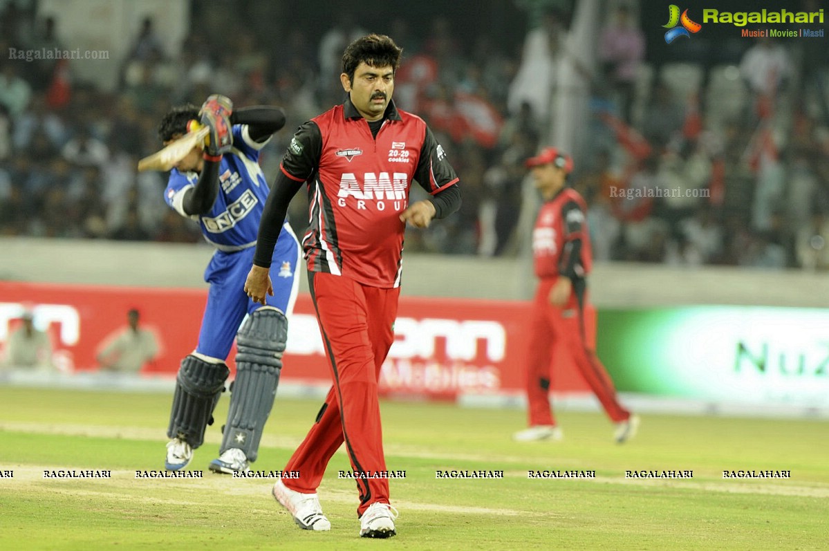 CCL 2012: Telugu Warriors VS Karnataka Bulldozers