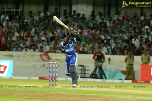 Telugu Warriors-Karnataka Bulldozers Match