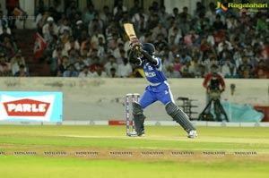 Telugu Warriors-Karnataka Bulldozers Match