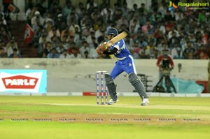 Telugu Warriors-Karnataka Bulldozers Match