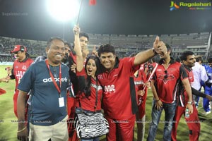 Telugu Warriors-Karnataka Bulldozers Match