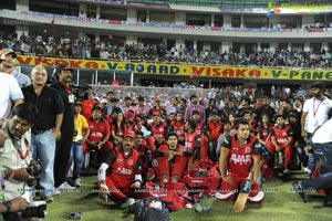 Telugu Warriors-Karnataka Bulldozers Match