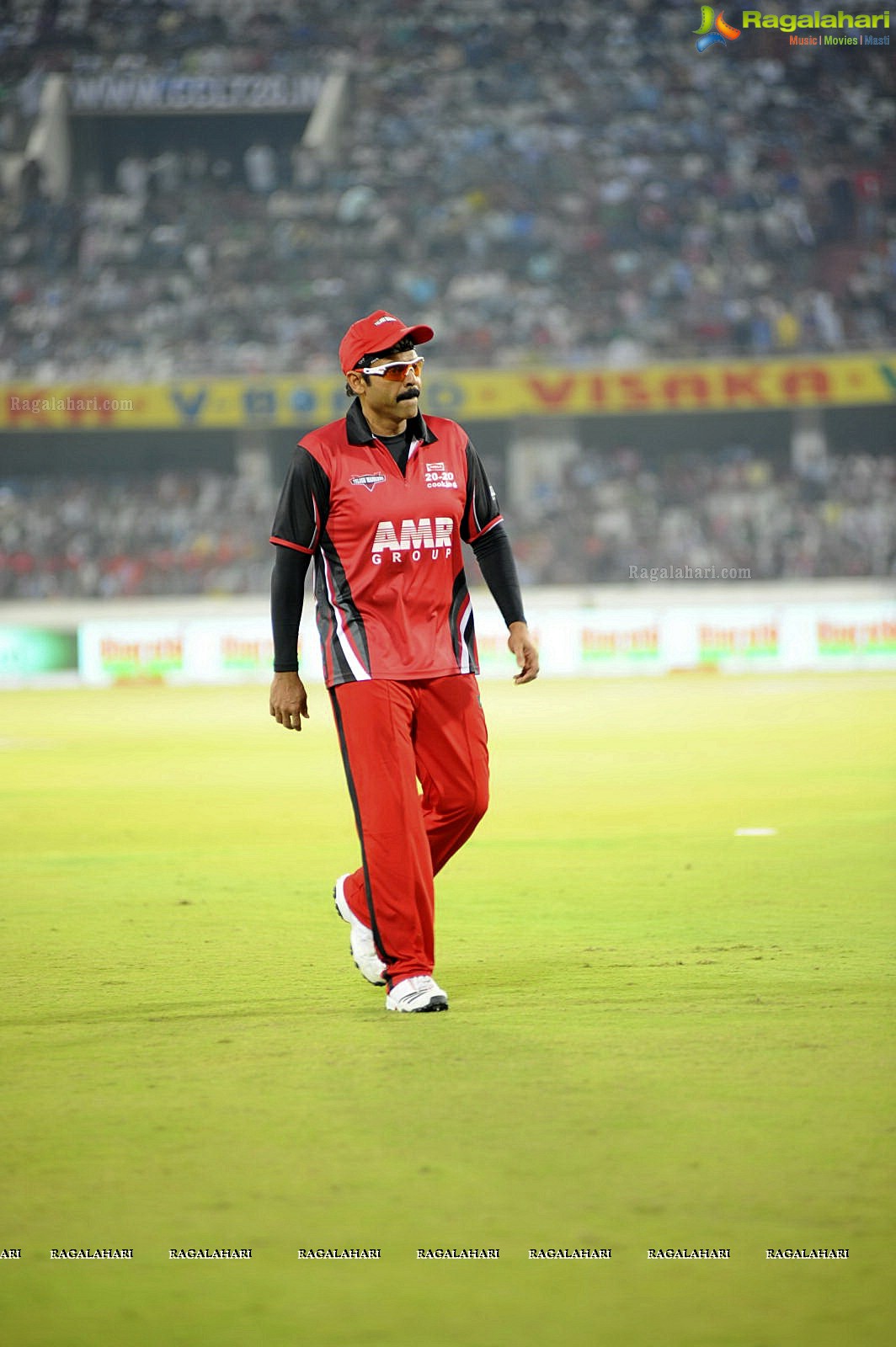 CCL 2012: Telugu Warriors VS Karnataka Bulldozers