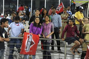 Telugu Warriors-Karnataka Bulldozers Match