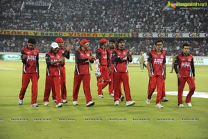 Telugu Warriors-Karnataka Bulldozers Match