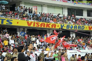 Telugu Warriors-Karnataka Bulldozers Match