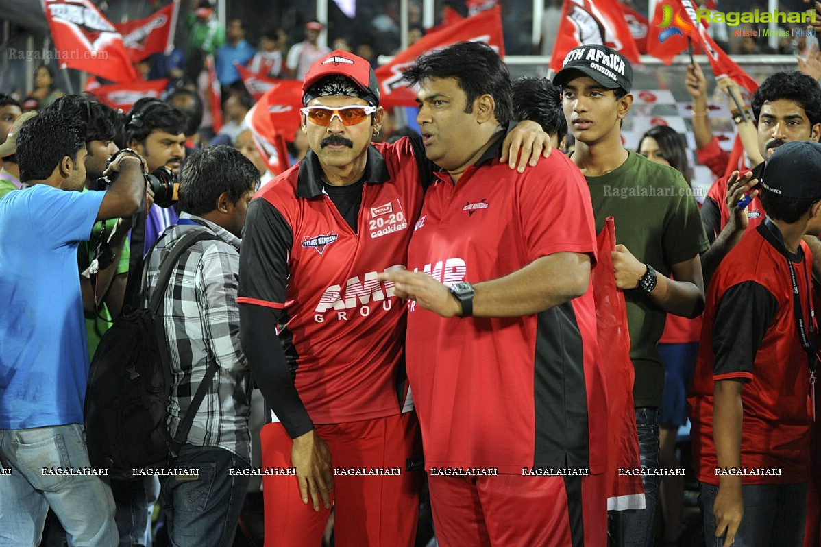 CCL 2012: Telugu Warriors VS Karnataka Bulldozers