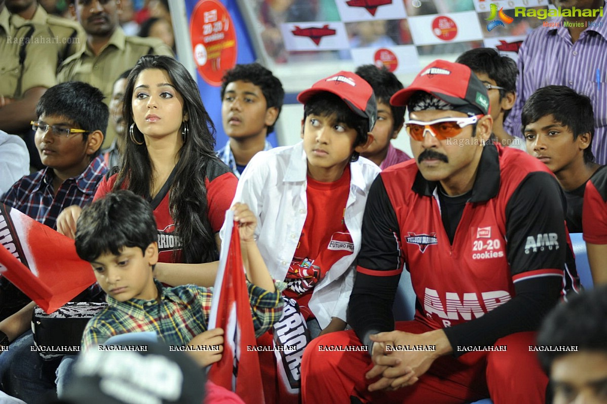 CCL 2012: Telugu Warriors VS Karnataka Bulldozers