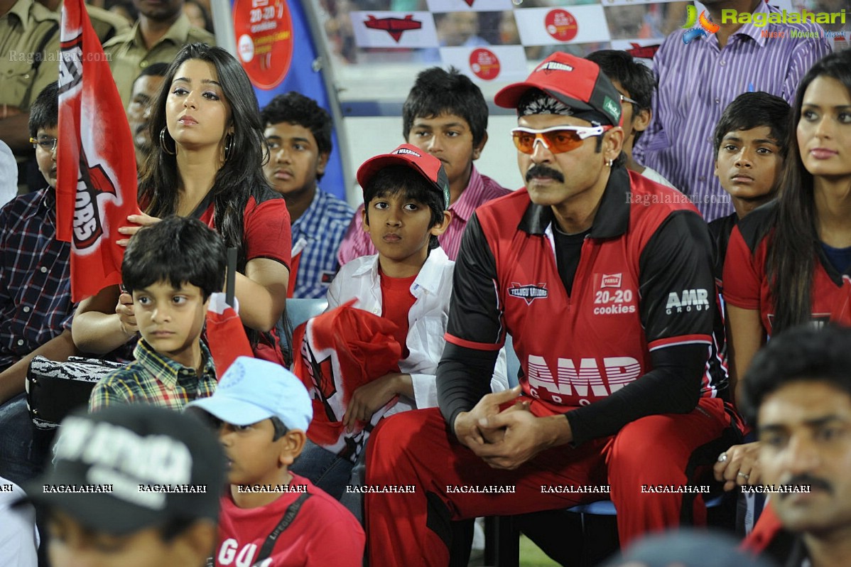 CCL 2012: Telugu Warriors VS Karnataka Bulldozers