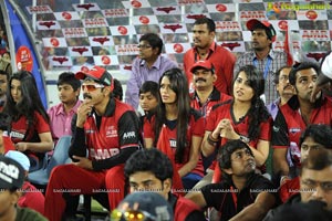 Telugu Warriors-Karnataka Bulldozers Match