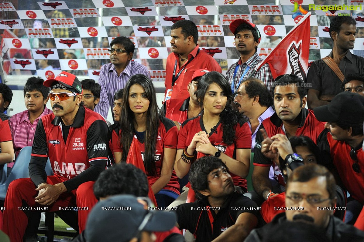 CCL 2012: Telugu Warriors VS Karnataka Bulldozers