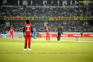 Telugu Warriors-Karnataka Bulldozers Match