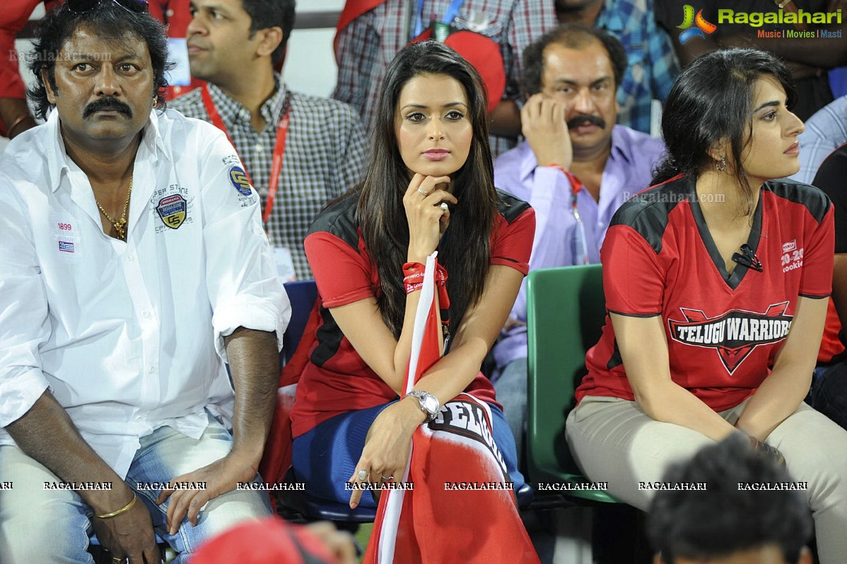 CCL 2012: Telugu Warriors VS Karnataka Bulldozers