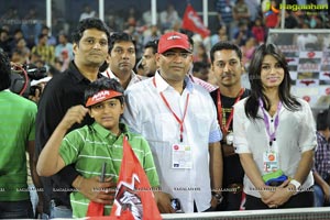 Telugu Warriors-Karnataka Bulldozers Match