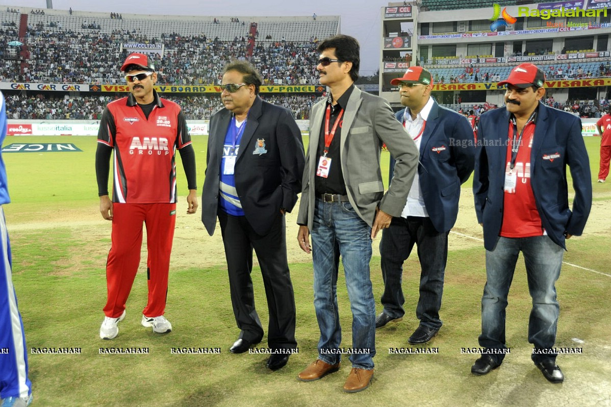 CCL 2012: Telugu Warriors VS Karnataka Bulldozers