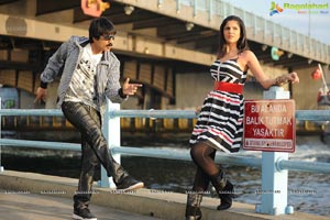 Raviteja, Deeksha Seth