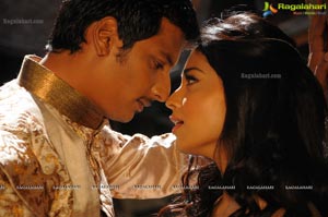 Jeeva, Shriya