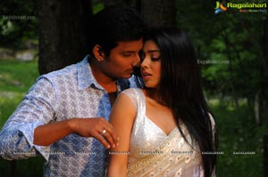 Jeeva, Shriya