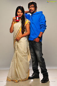 Varun Sandesh, Monal gajjar