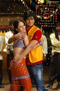 Nikhil, Pooja Bose