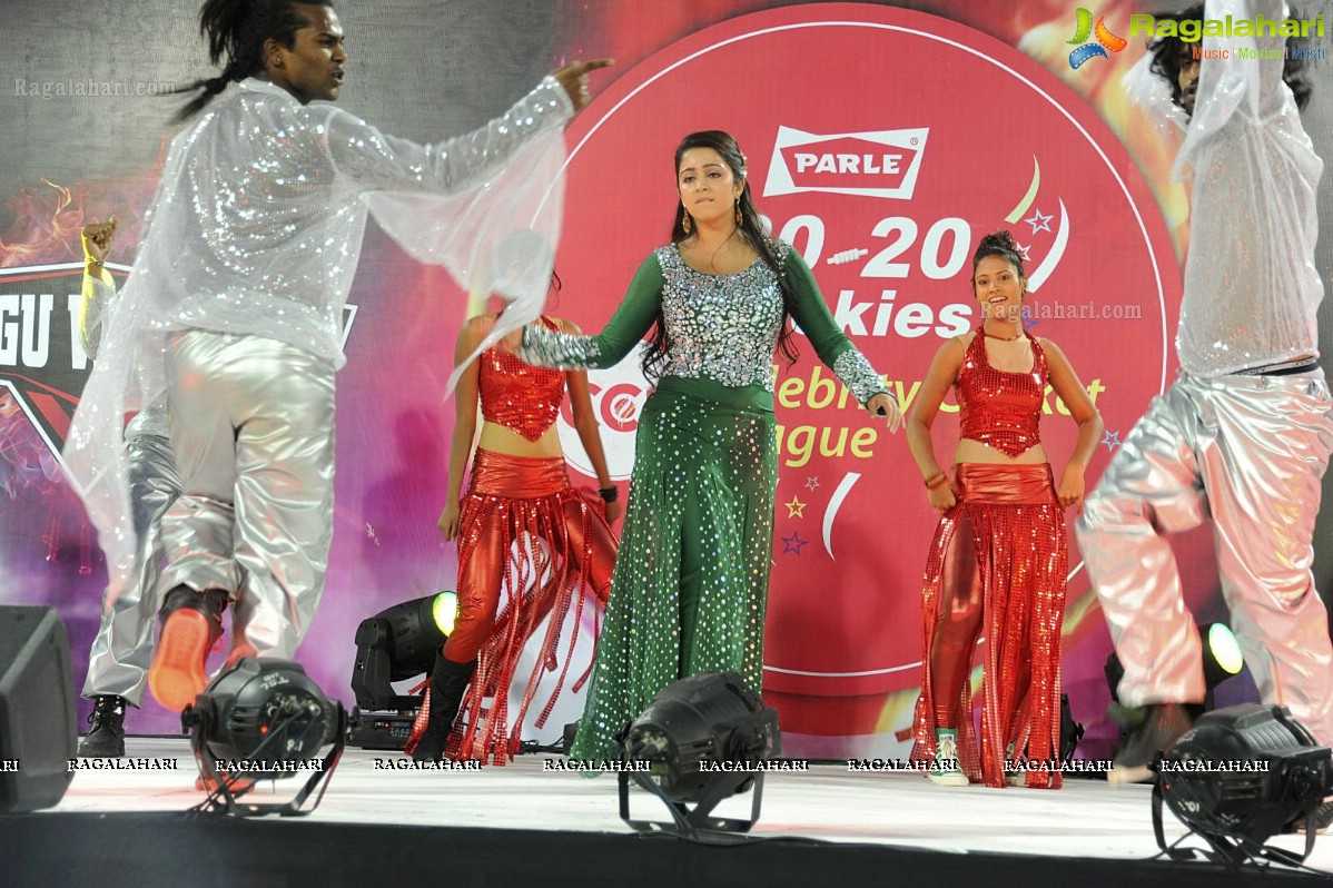 Charmi's Stage Performance at CCL 2012 - Photo Gallery