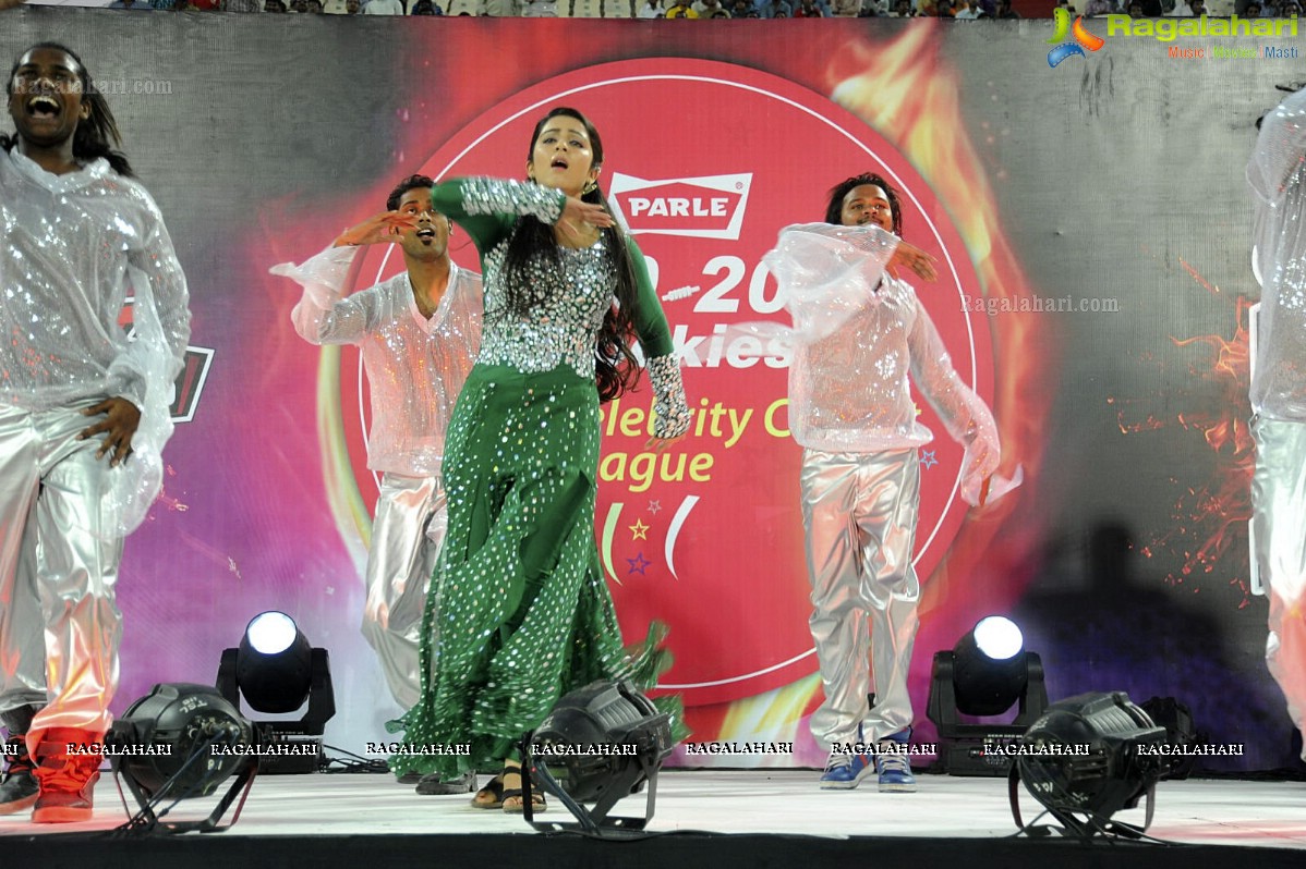 Charmi's Stage Performance at CCL 2012 - Photo Gallery