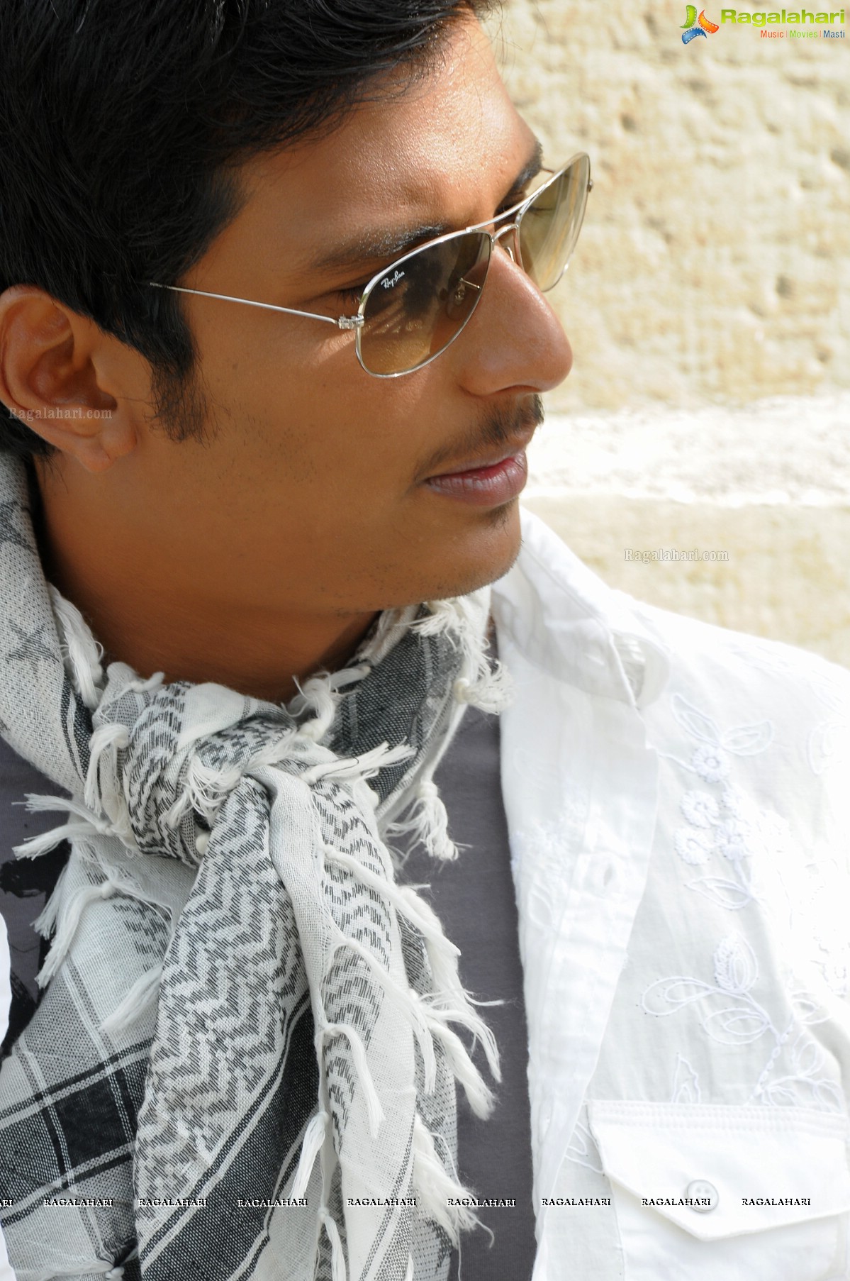 Jiiva (Hi-Res)