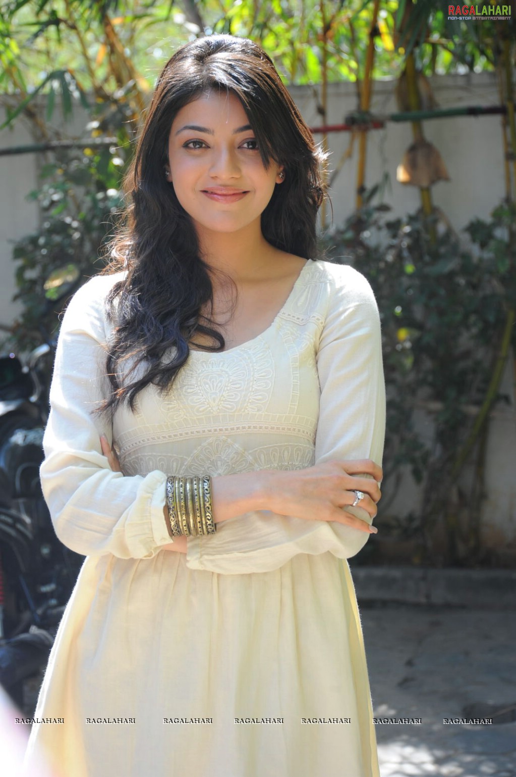 Kajal Aggarwal in White Frock HD Gallery, Images