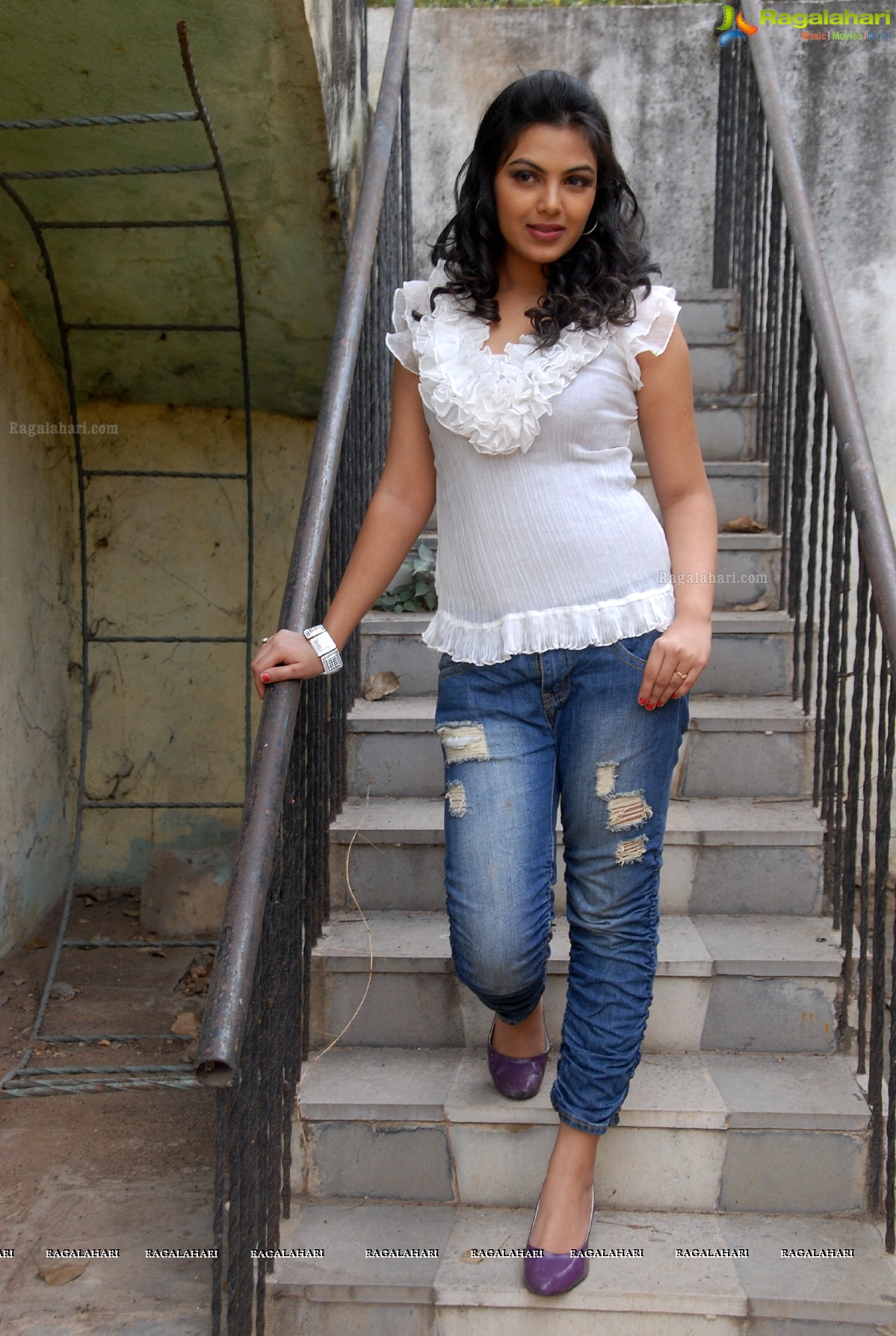 Priyanka Tiwari (Hi-Res)