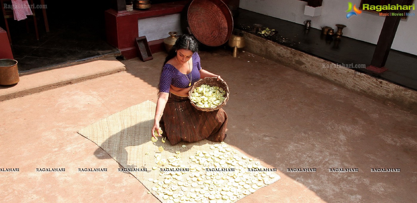 Shweta Menon (Posters)