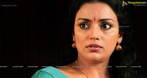 Rathinirvedam Hot Chechi Swetha Menon in Saree